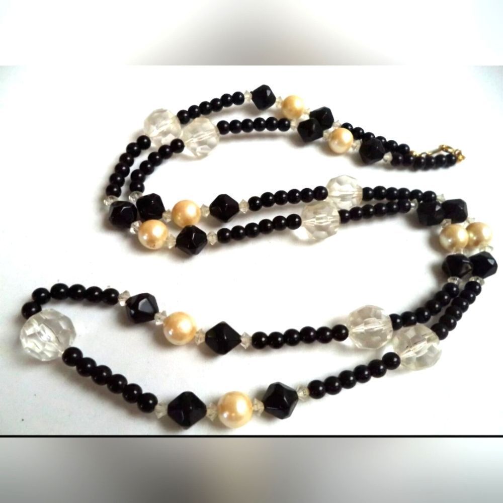 AVON ASSORTED BEADS BLACK,WHITE,CLEAR 38" NECKLACE